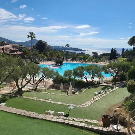 Rev'azur T1 - Vue - Grande Terrasse 公寓 Saint-Raphaël