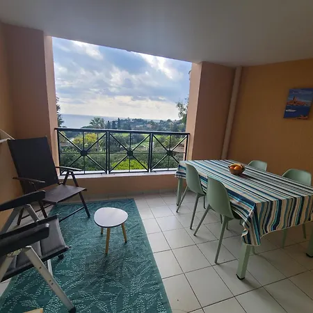 Apartment Cap Esterel 28m2 Vue Mer, Confort & Loisirs Au Centre Du Village